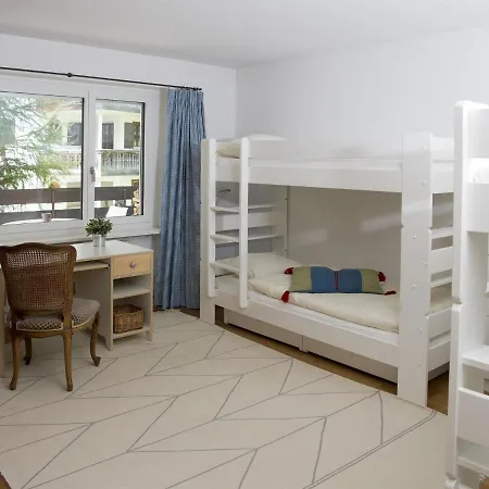 Apartment Auarara Lenzerheide Апартаменты *